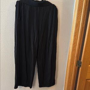 YITTY Black Women's Trousers
